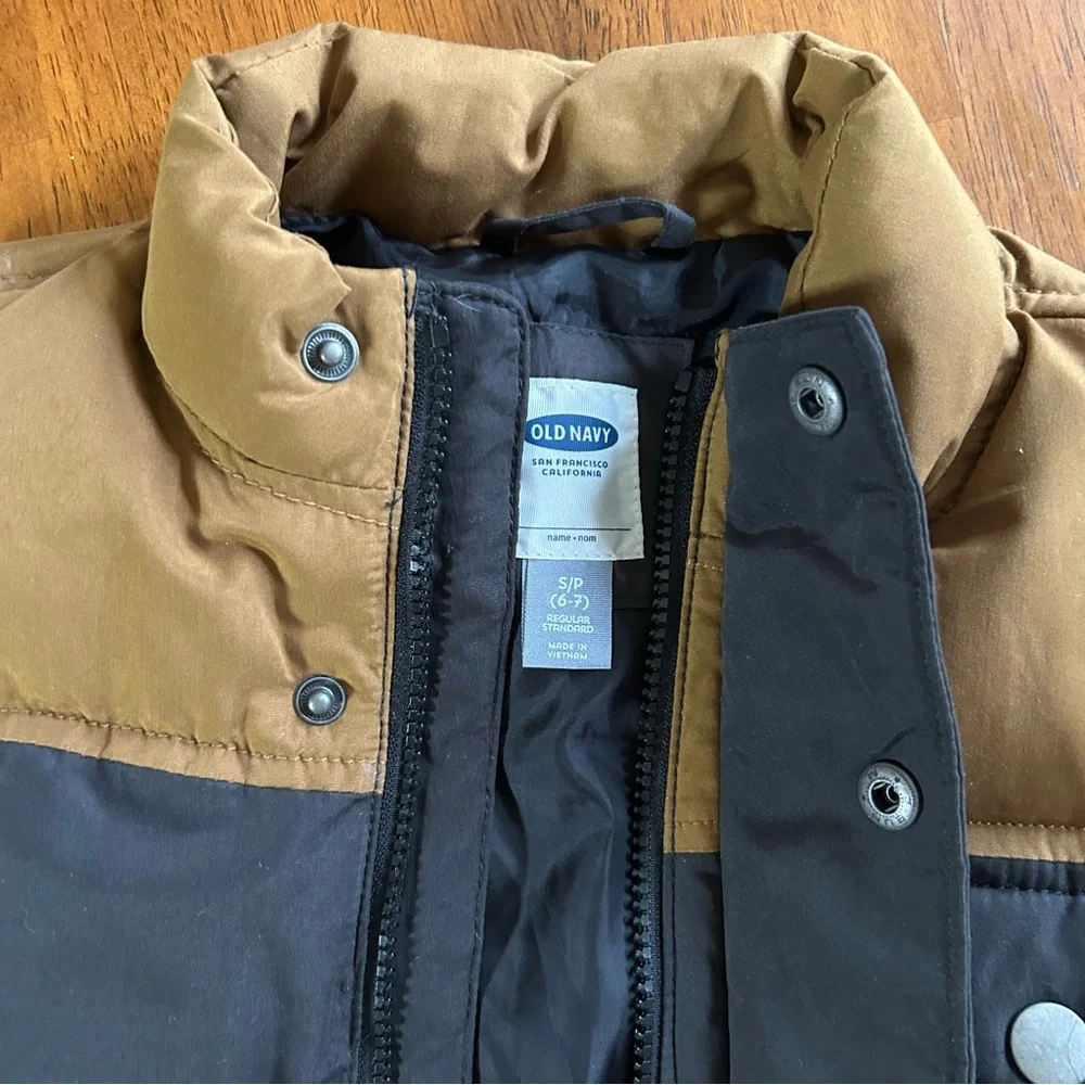 Puffer Vest | Boys Size 6-7 (S) | Brown & Soft Black Colorblock | NEW with Tags! - Picture 6 of 10
